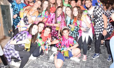 Fotos y Video:  Desfile Corremayos 2022. Alhama de Murcia