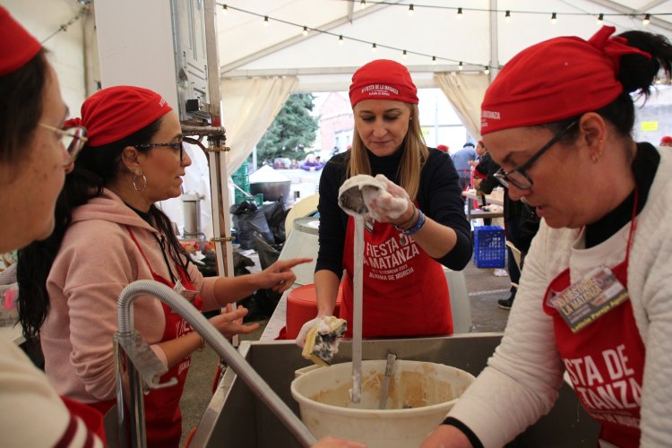 Os dejamos un vídeo-resumen con los mejores momentos de la XI Fiesta de la Matanza, celebrada este fin de semana.