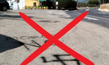 El Ayuntamiento ordena la eliminación de las pintadas racistas aparecidas en una vía del municipio
