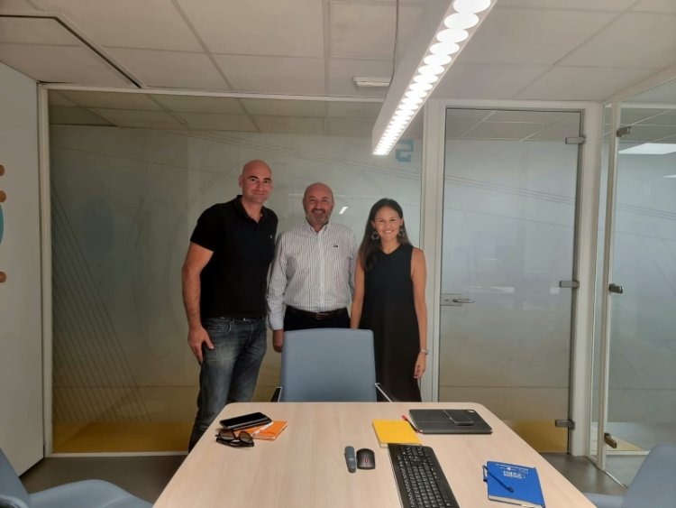 El concejal de Nuevas Tecnologías y la Fundación Integra colaboran para impulsar la transformación digital en el municipio