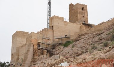 El Ayuntamiento de Alhama de Murcia devuelve la subvención de la restauración del Castillo.