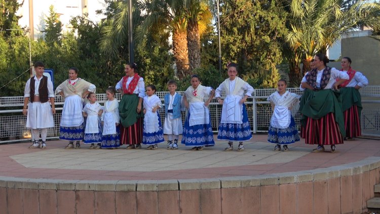 Encuentro Infantil de Folklore en la Plaza de la Constitución