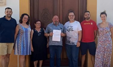 La Asociación de vecinos de El Barrio de los Dolores ha distinguido como Vecino del Año 2024 a Diego Mula durante las Fiestas del Barrio.