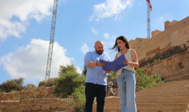 El Ayuntamiento de Alhama de Murcia impulsa la revitalización del castillo con mejoras en iluminación y accesibilidad