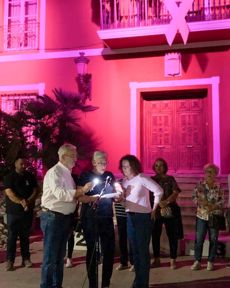 El Ayuntamiento reafirma su compromiso en el Día Internacional de lucha contra el Cáncer de Mama, con la prevención, la detección temprana y el apoyo a la investigación de esta enfermedad.
