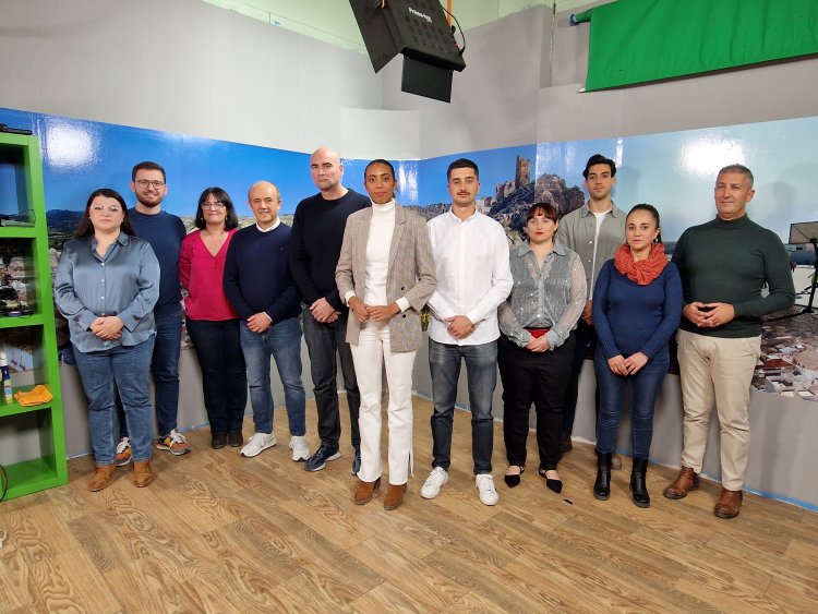 PSOE ALHAMA: Rosa Sánchez: «El nuevo Gobierno de PSOE, IU y Alhama@Una garantiza la estabilidad política y el progreso del municipio»