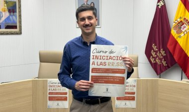 El Ayuntamiento impulsa la digitalización del comercio y la hostelería con un curso sobre redes sociales