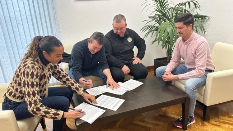 El Ayuntamiento renueva su apoyo al mundo del motor con un convenio con Motor's Classic Alhama