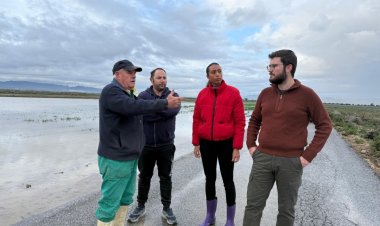 La alcaldesa visita las zonas más castigadas por el temporal junto a agricultores y técnicos