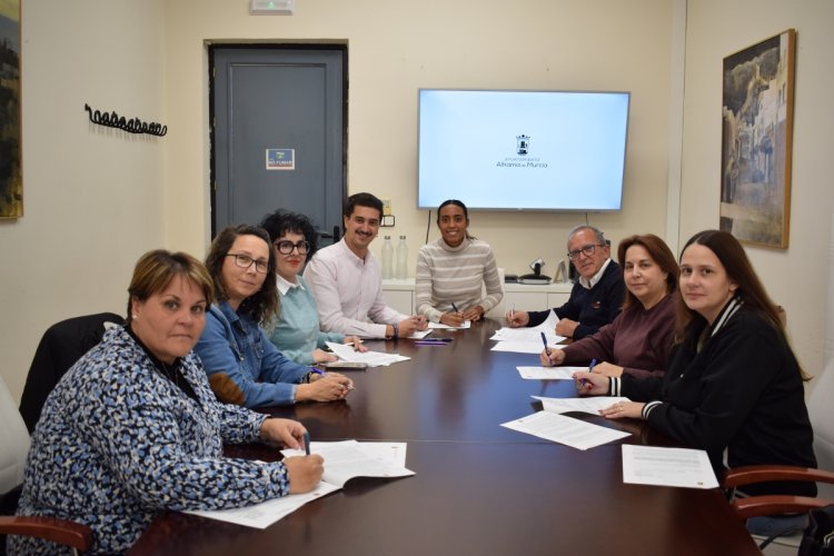 El Ayuntamiento y las AMPAS de los colegios públicos renuevan el Programa Municipal de Ocio y Tiempo Libre para el curso 2024/2025