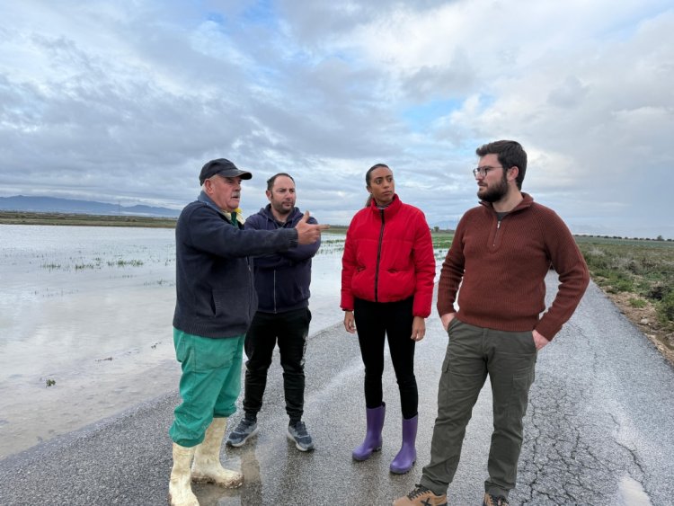 La alcaldesa visita las zonas más castigadas por el temporal junto a agricultores y técnicos