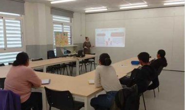 La Escuela de Familias volvió a reunirnos en Alhama de Murcia para seguir aprendiendo juntos y fortaleciendo la convivencia en nuestros hogares.