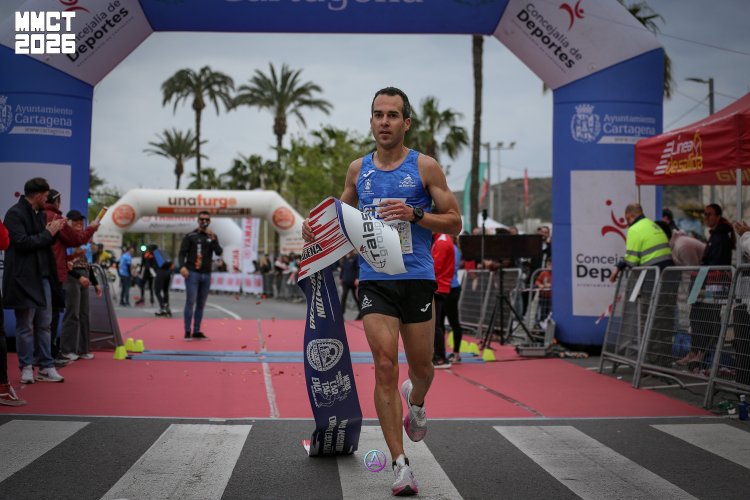Club Atletismo de Alhama.  MEDIA MARATON DE CARTAGENA