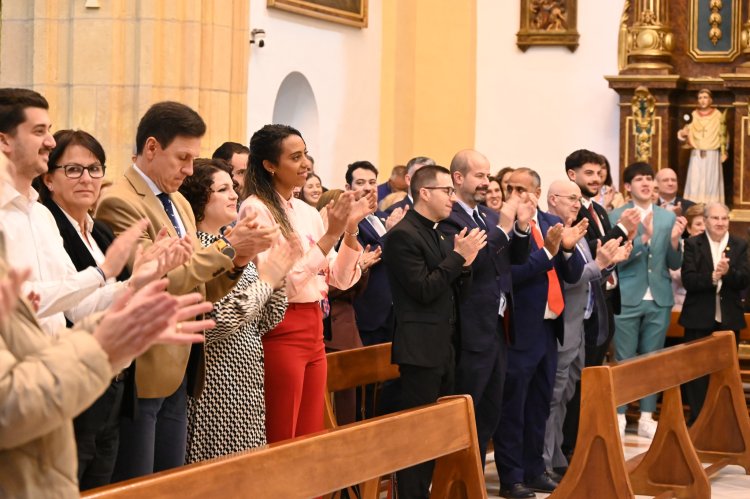 Leo López Rubio ha inaugurado la Semana Santa en la Iglesia de San Lázaro con un pregón íntimo, lleno de verdad y muy ligado a lo que somos.